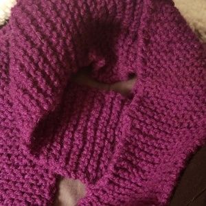 Knitted scarf